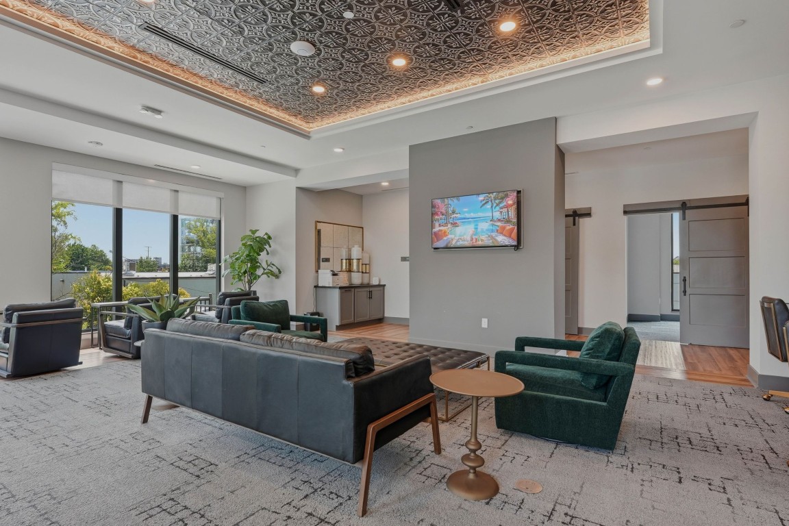The Sloan at LoSo apartments in Charlotte, NC community amenities business center
